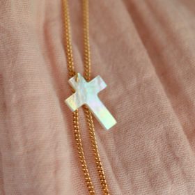 Pendentif Croix bâton nacre